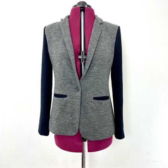 J. Crew Gray Navy Wool Cotton Blend Blazer Size 4 Lightweight Unstruckted - Picture 1 of 11